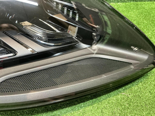 Фара правая Porsche Cayenne 3 (2017-2023) LED