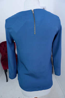 Блузка Zolla лаконичного дизайна, маркировка XS, визуально на 42 размер