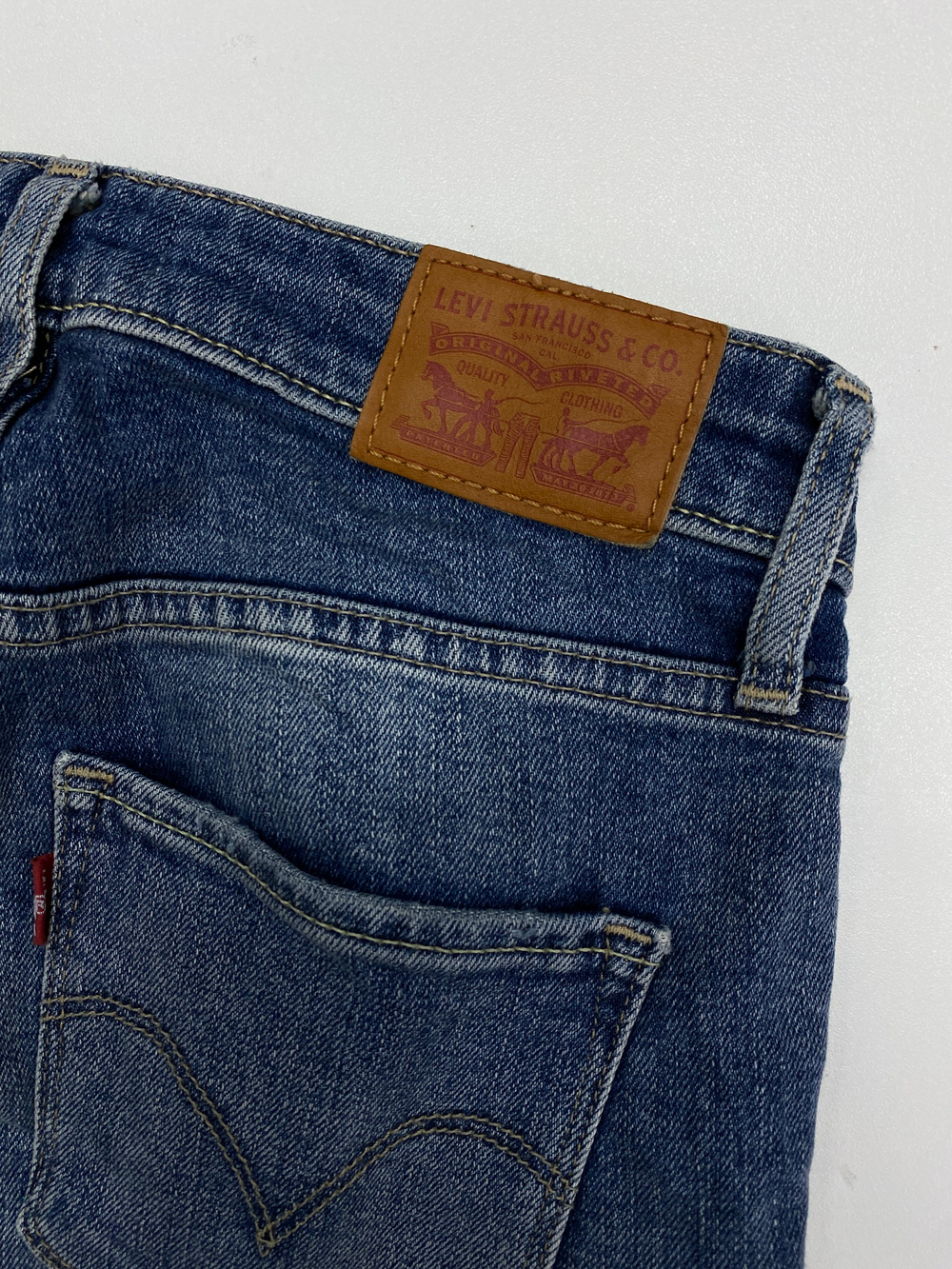 Джинсы Levi’s