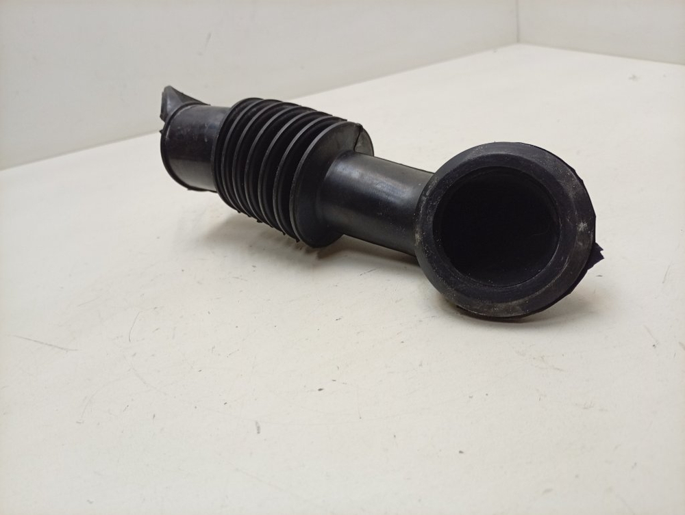 IWSE6125 кт72 Заливной патрубок для стиральной машины Indesit 230003360 б/у