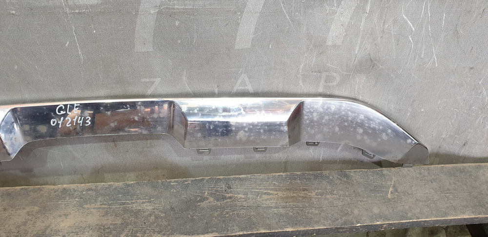 Накладка заднего бампера Mercedes GLE (W166) 15-18 Б/У Оригинал A1668857622