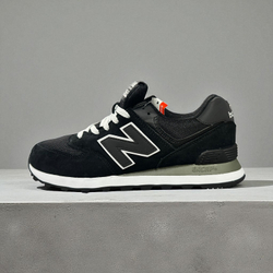 New Balance 574 • Black