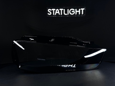 Правое стекло фары AUDI A4 B8 2011-2015