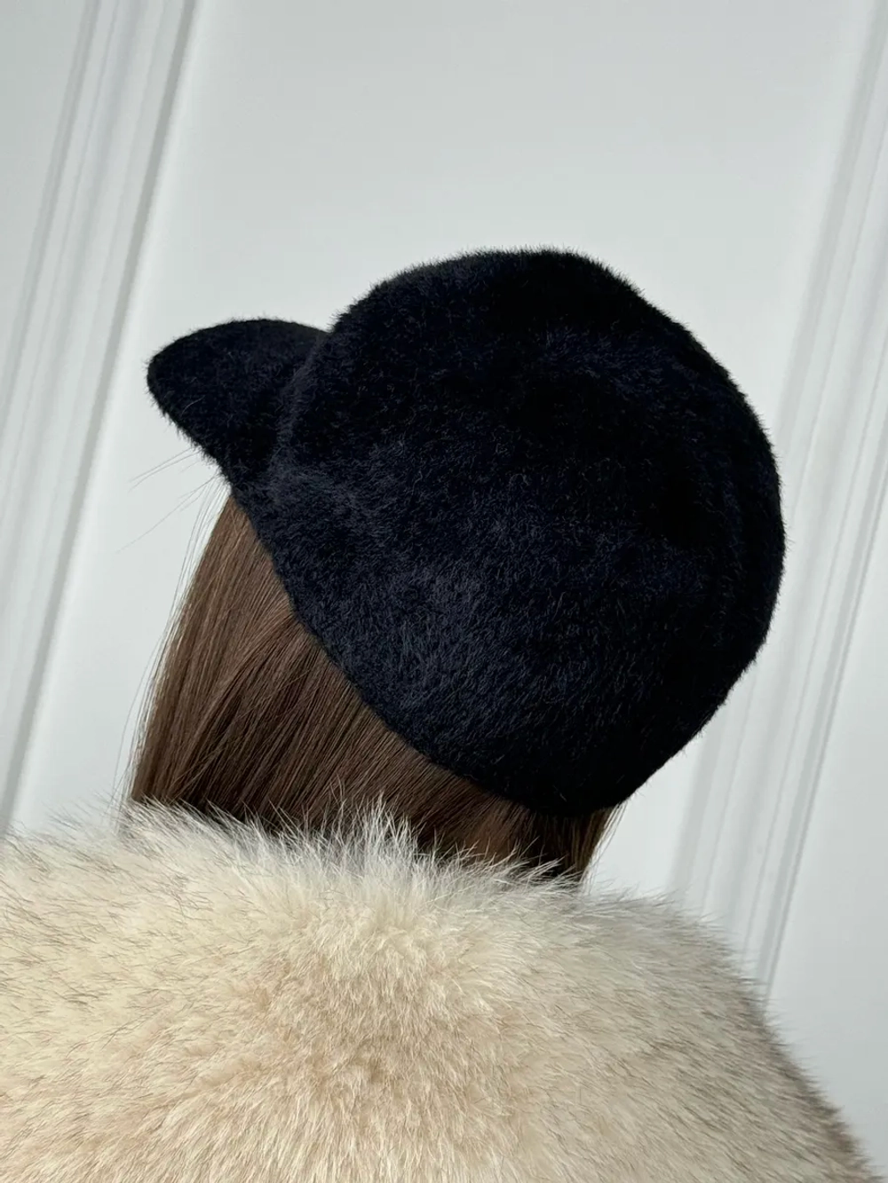 Шапка кепи зимняя с козырьком