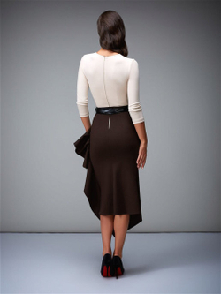 Платье с ассиметричными защипами на боку юбки бежево-коричневое 14-02-19FW