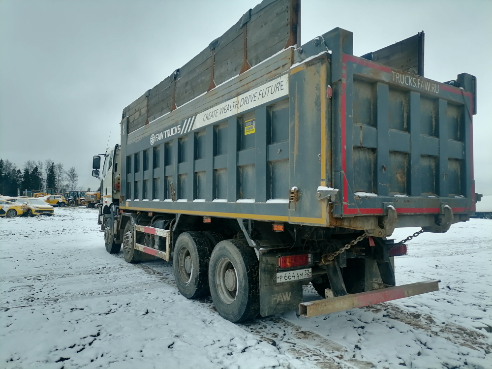 FAW J6 8x4 Самосвал СА3310Р66K24T4E5 (Дизельный, 11,1 л, 420 л.с., МТ)