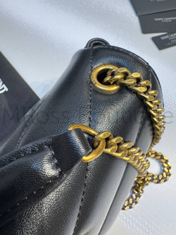 Женская сумка Yves Saint Laurent Small Loulou Matelasse черного цвета средняя