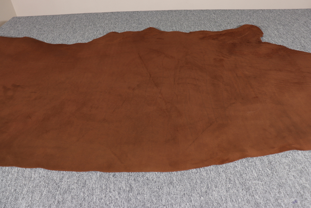 Уценка: 1,3-1,5 юфть коньяк 151 дм²