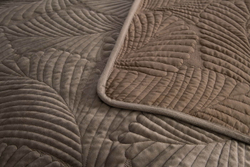 Покрывало 240х260 и 2 наволочки Sofi De MarkO Ноэль капучино