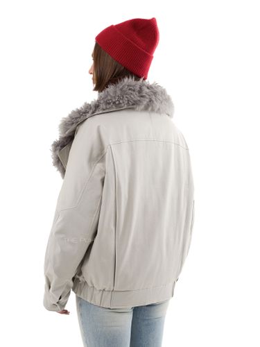 Серая парка-косуха с меховым воротником