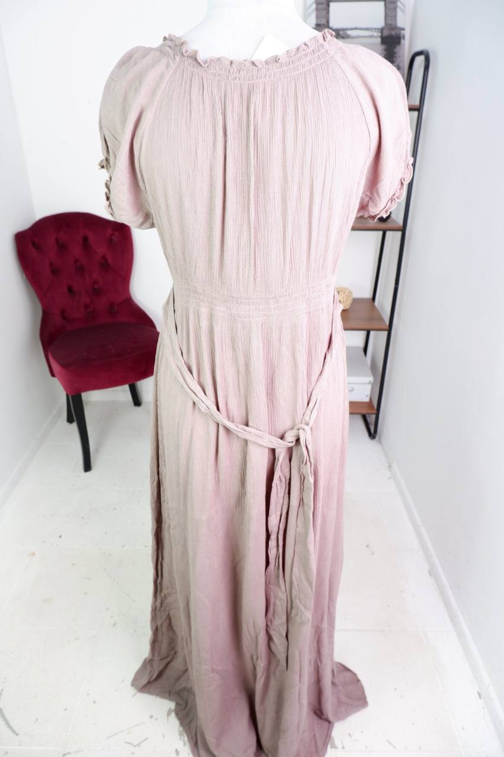 Платье Argent красивое, визуально на 50 размер