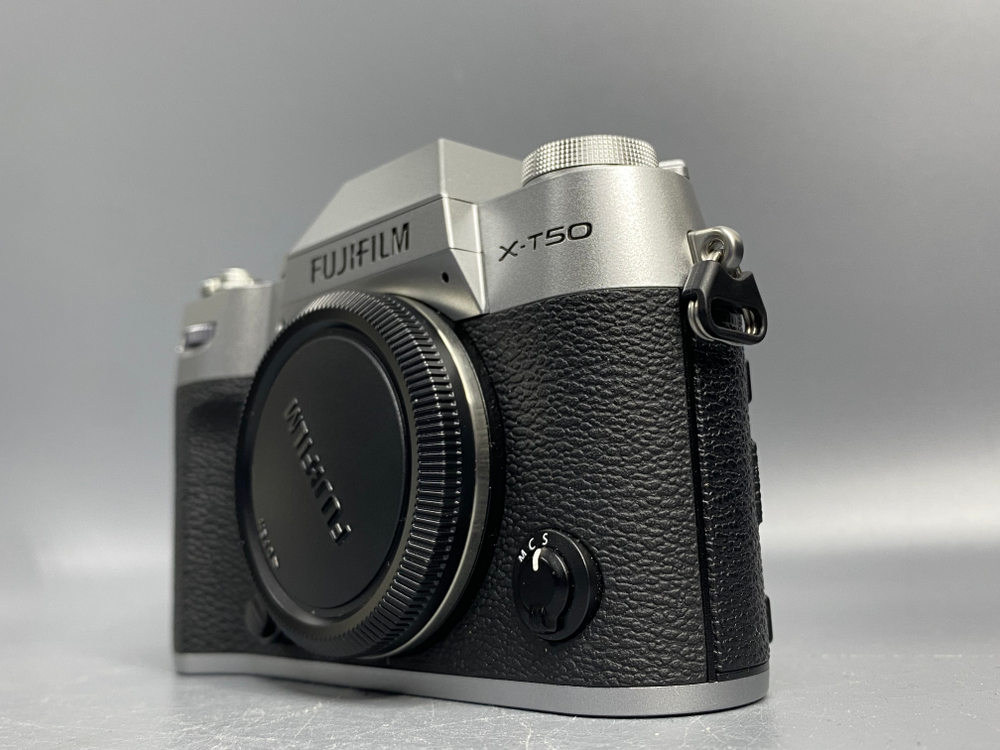 FujiFilm X-T50
