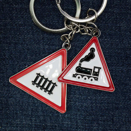 Брелок Переезд со шлагбаумом