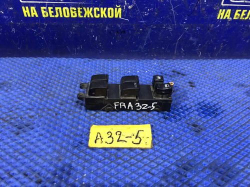 Блок управления стеклоподъемниками NISSAN CEFIRO 1997