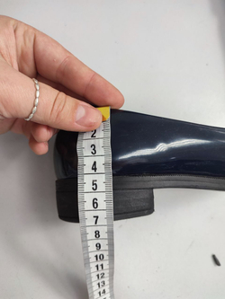 Туфли Twins лаконичные 34 размер