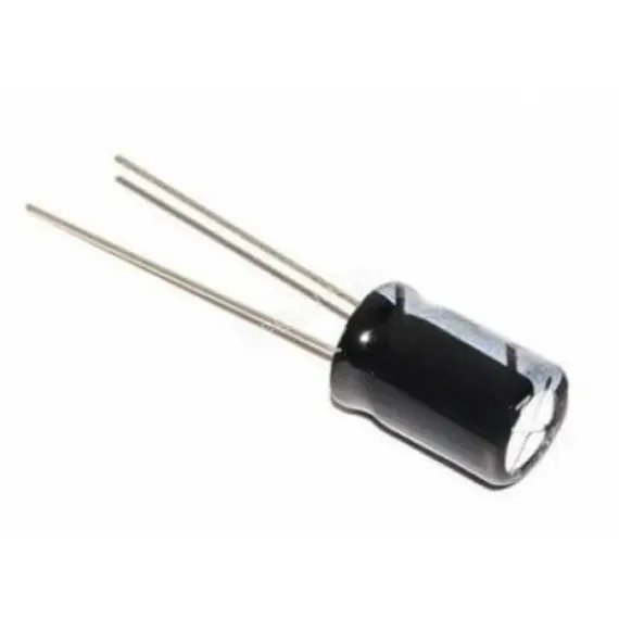 Конденсатор электролитический 4,7мкФ 250в 105°С CD263 / 8x11 / Elzet
