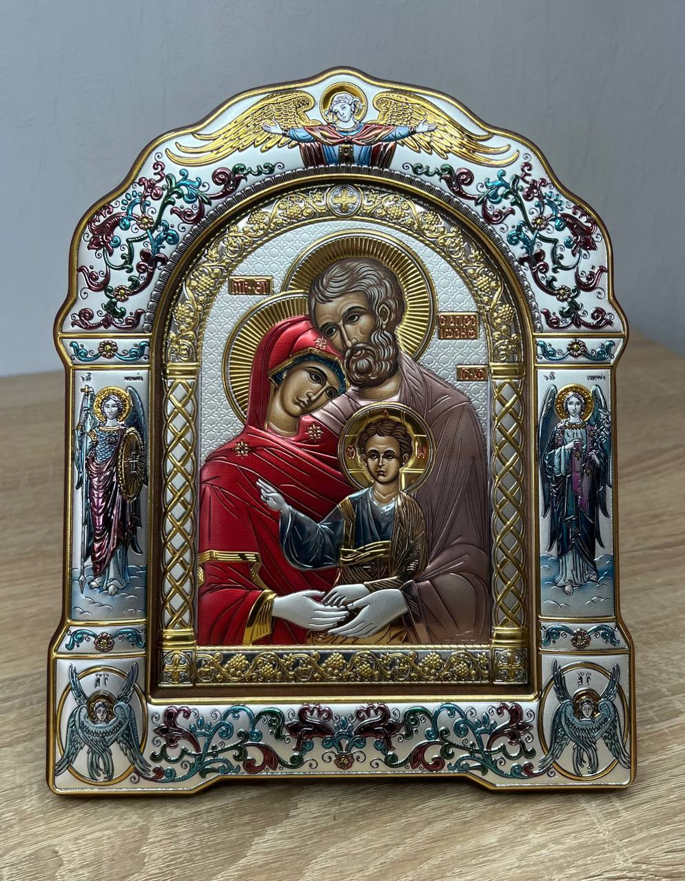 Св. Семейство, икона арочная с рамкой под стеклом, красное дерево, эмаль 167х228