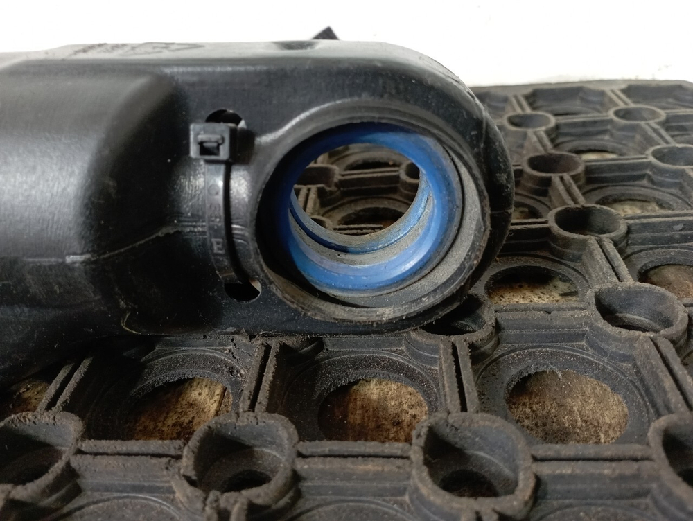 Цилиндр подъема кабины 2018г.