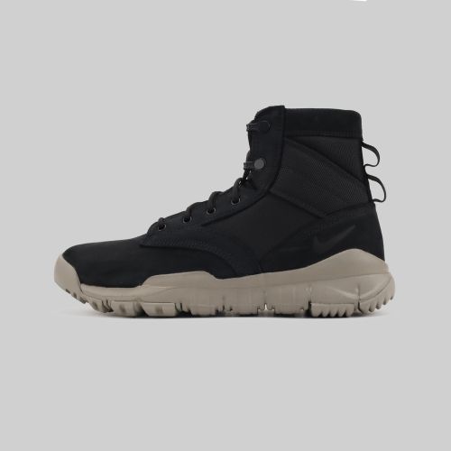 Ботинки Nike SFB 6