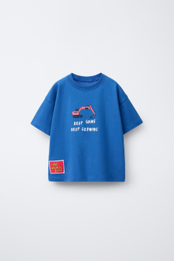 ZARA ФУТБОЛКА С ПРИНТОМ, ЯРКО-СИНИЙ