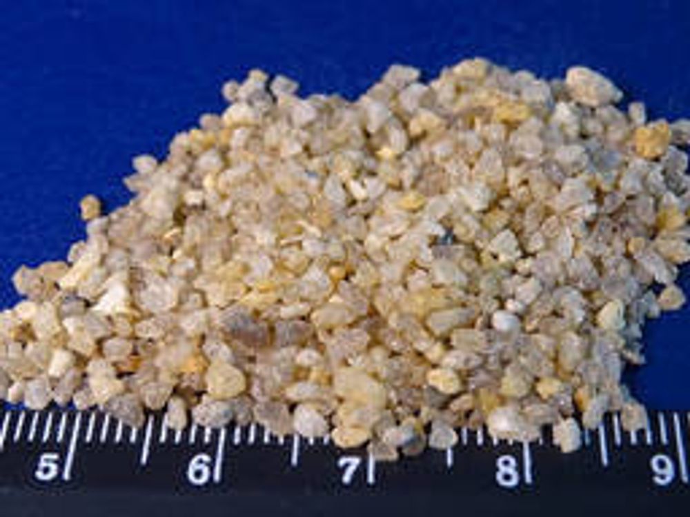 Песок кварцевый окатанный фракция 1.0 - 2.0мм, мешок 25 кг (Россия)