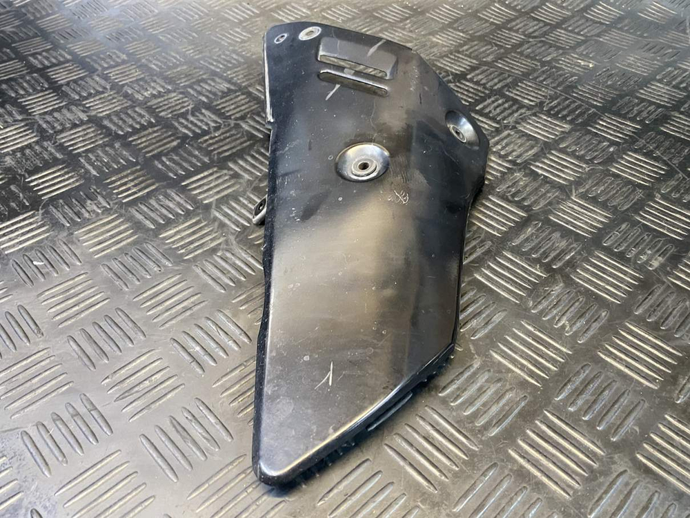 защита глушителя Suzuki GSR400 (GK7DA)