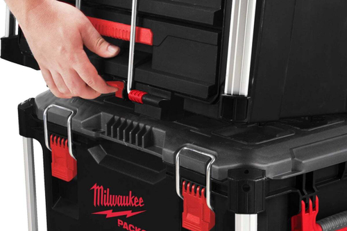 Ящик с 3-мя выдвижными отсеками Milwaukee PACKOUT 4932472130