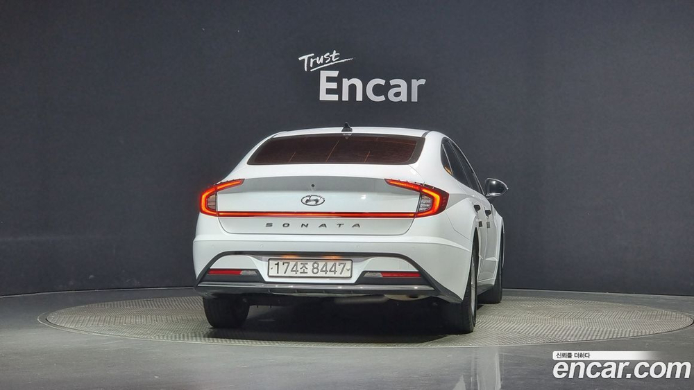 Hyundai Sonata (DN8) 2.0 (04.2020)