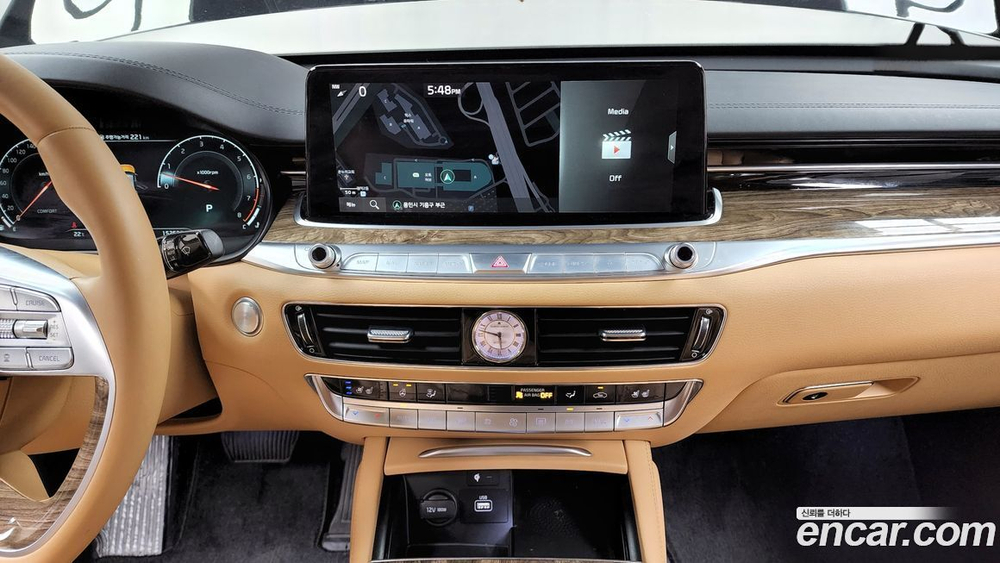Kia The K9 (Quoris/K900) 3.8 GDI AWD (10.2020)