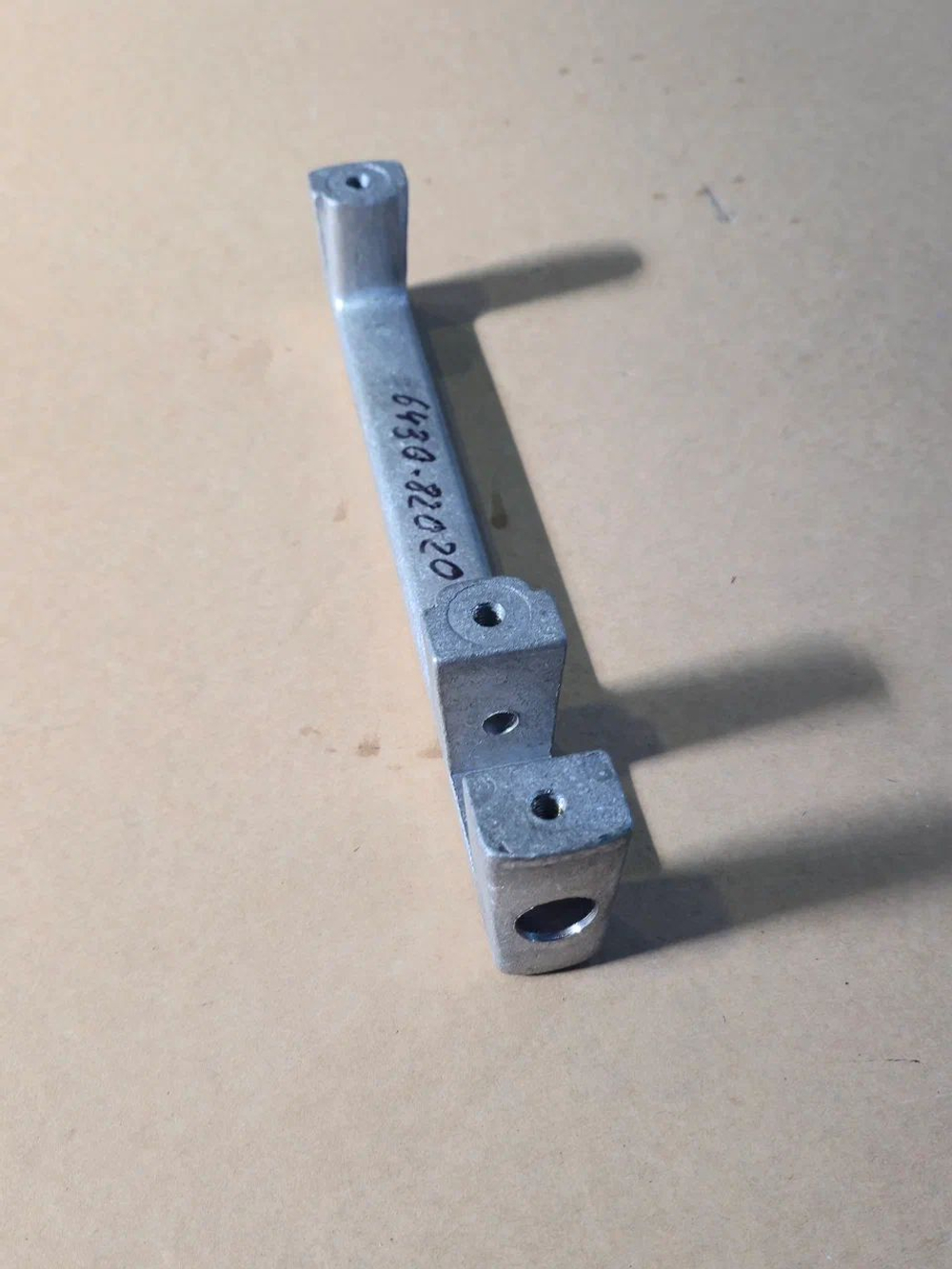 Поручень панели передка ЕВРО (ручка капота, ОАО "МАЗ") 6430-8202034