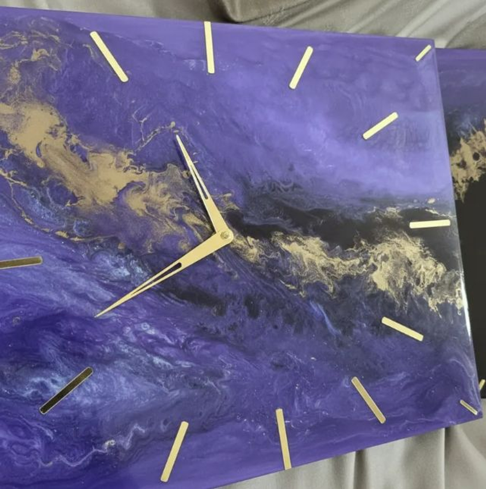 Подарочный модуль часы и картина из смолы ручная работа