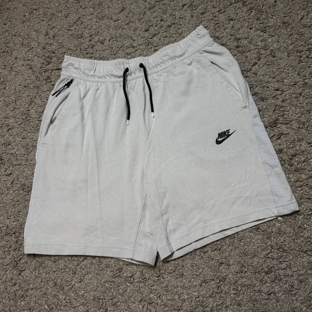 Шорты Nike Tech Pack Zip