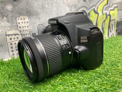 Canon 250D Kit 18-55mm IS STM 1.100 кадров