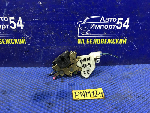 Замок двери передней правой NISSAN LIBERTY 1998