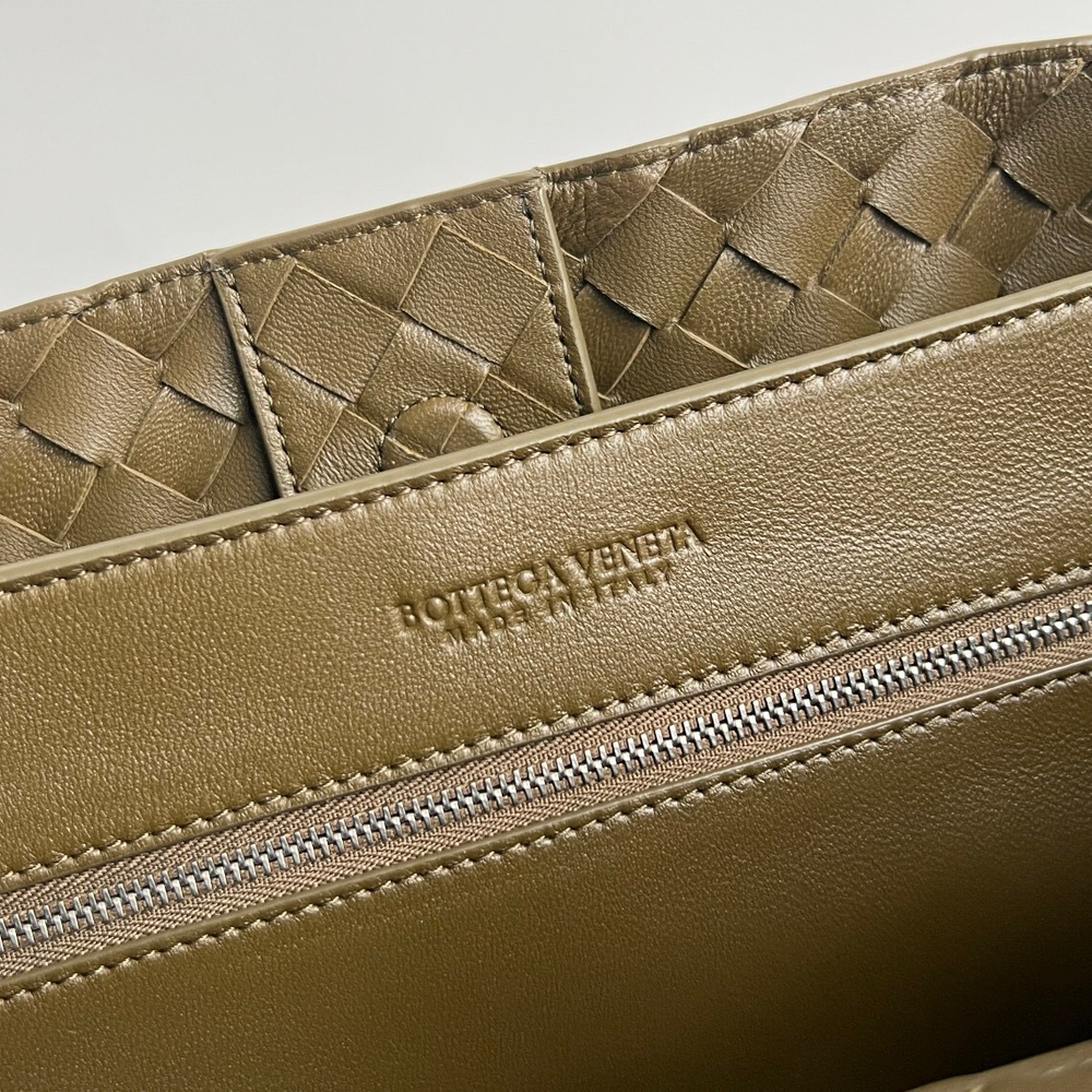Bottega Veneta Large Andiamo 42 cm