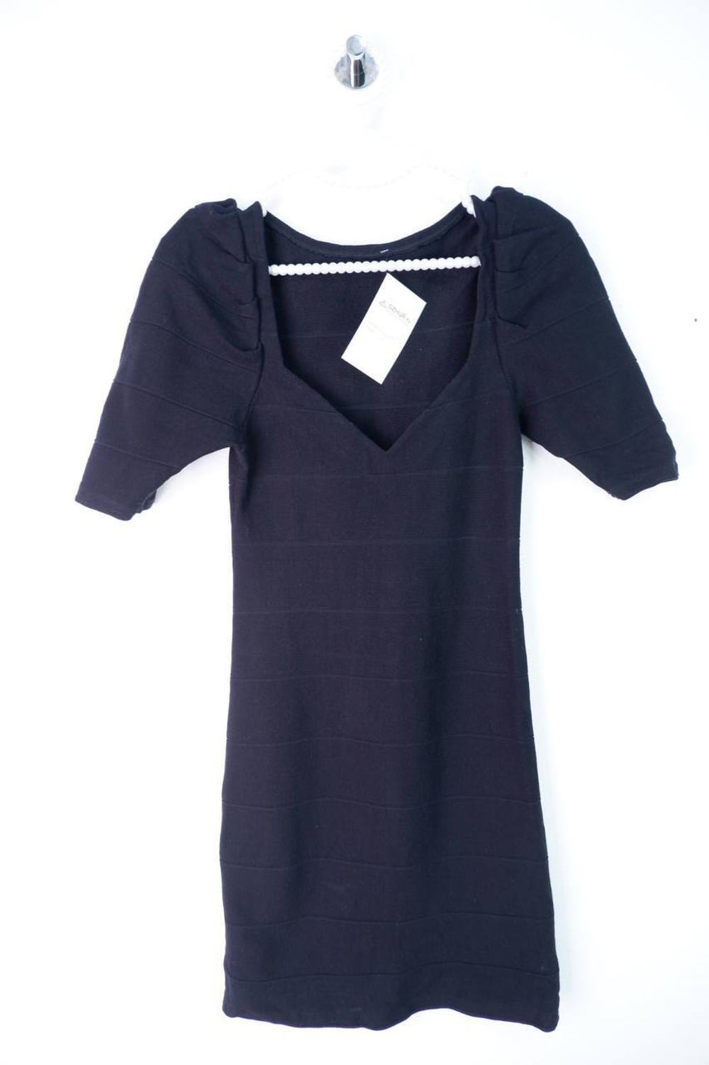 Платье лаконичное, визуально 40 размер