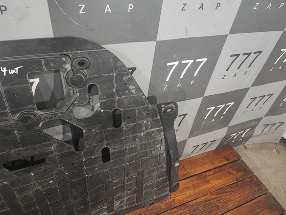 Защита (пыльник) двигателя Chery Arrizo 8 22-нв Б/У Оригинал 602001828AA