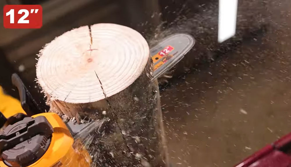 Аккумуляторная бесщеточная цепная пила INGCO CGSLI20126 INDUSTRIAL 20 В 12 "