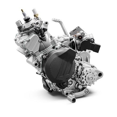 KTM_150_EXC_TPI_MY2020_engine_left_560.jpg