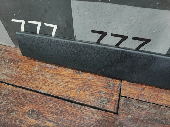 Обшивка крышки багажника Nissan X-Trail 2 (T31) 07-14 Б/У Оригинал 90904JG00A