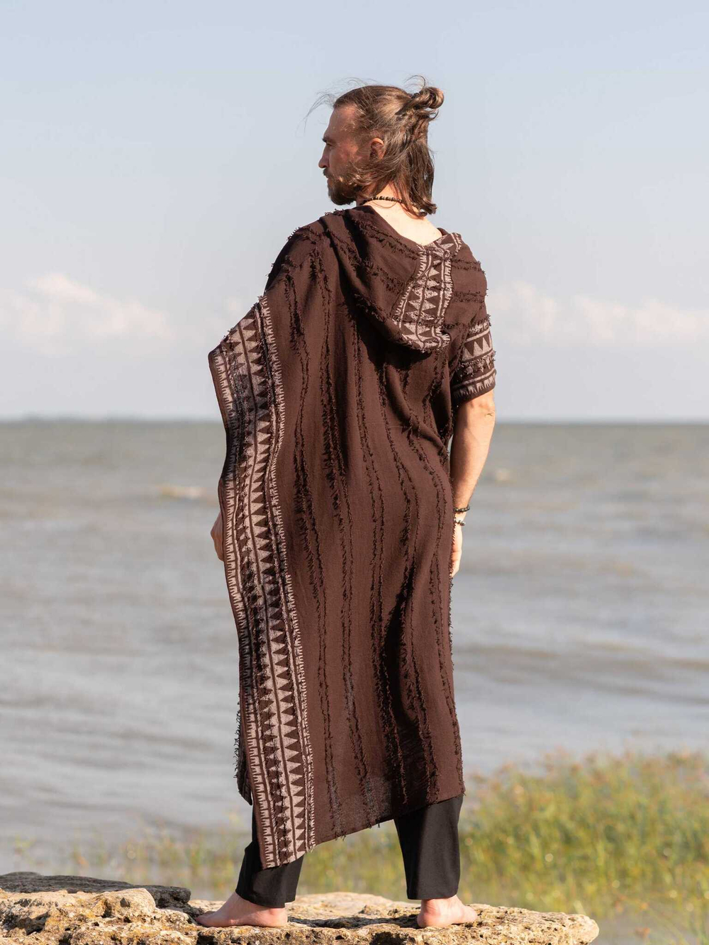 Накидка-пончо с капюшоном Tribal (коричневая)