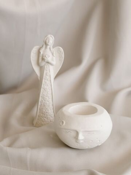 Статуэтка Ангел с цветами и кашпо Луна