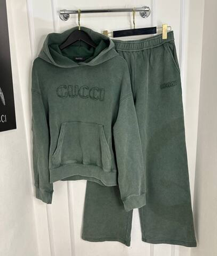 Костюм Gucci