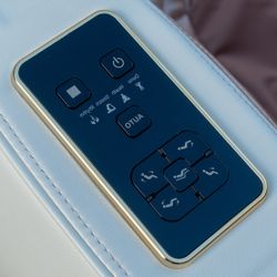 Массажное кресло Bodo Excellence White Rose Gold Домашнее