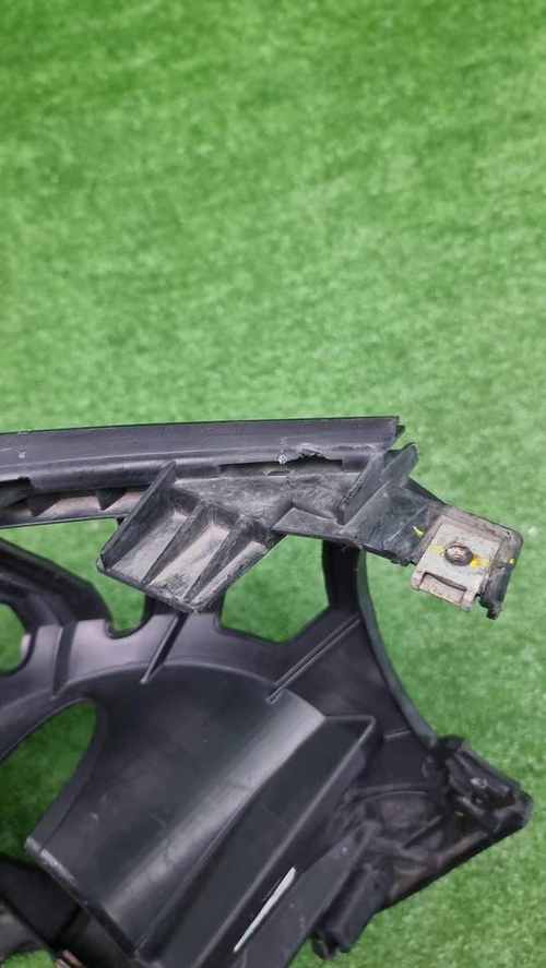 Кронштейн ПТФ левый Mini Hatch F56 (2013-2018)