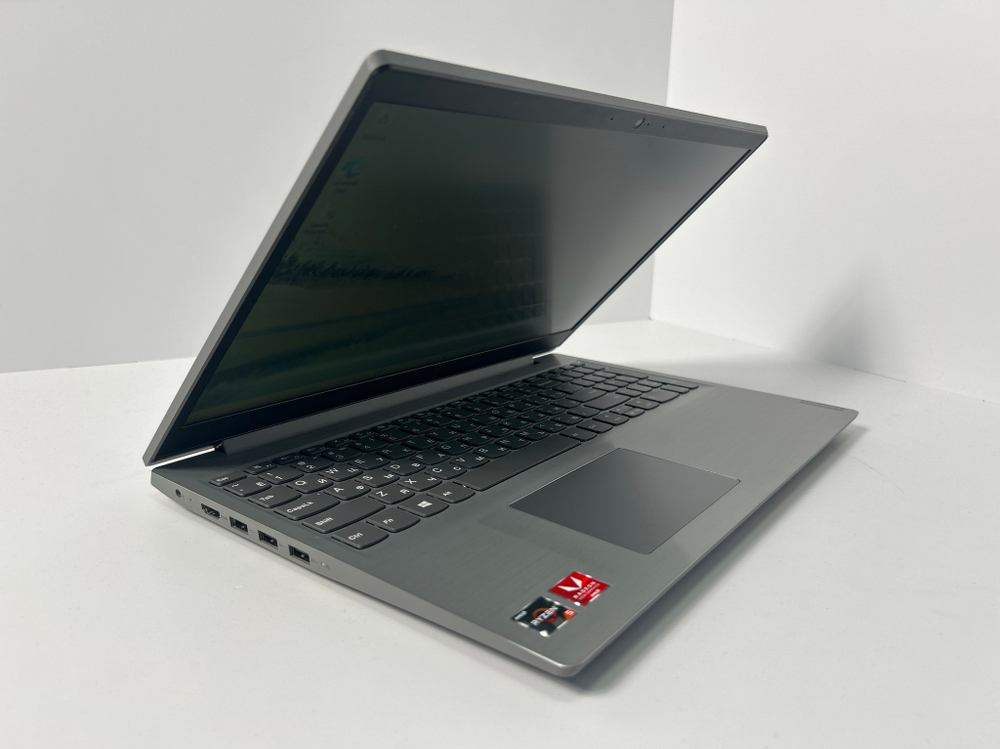 Ноутбук Lenovo ideapad S145-15API. Конфигурация: CPU: AMD Ryzen 5 3500U 2.1 ГГц, RAM: 8ГБ, HDD: 1000ГБ, SSD: 128 ГБ, GPU: AMD Radeon Vega 8, OS: Free DOS, LCD: 15.6 "; 1920х1080, Цвет: серебристый, Состояние: B1