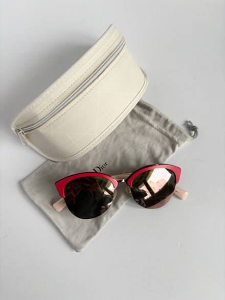 Солнцезащитные очки Dior