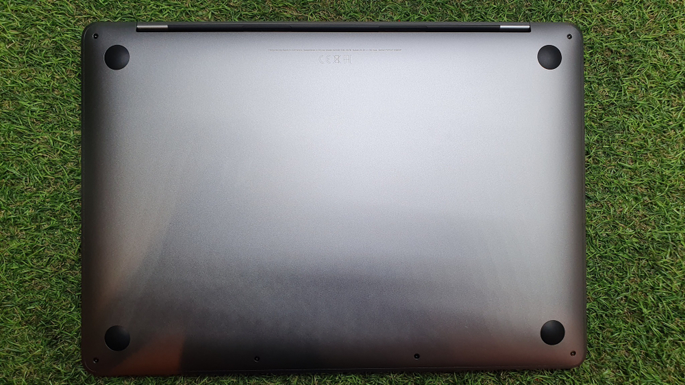 MacBook Pro 13  M1 2020 Retina A2338 3 цикла