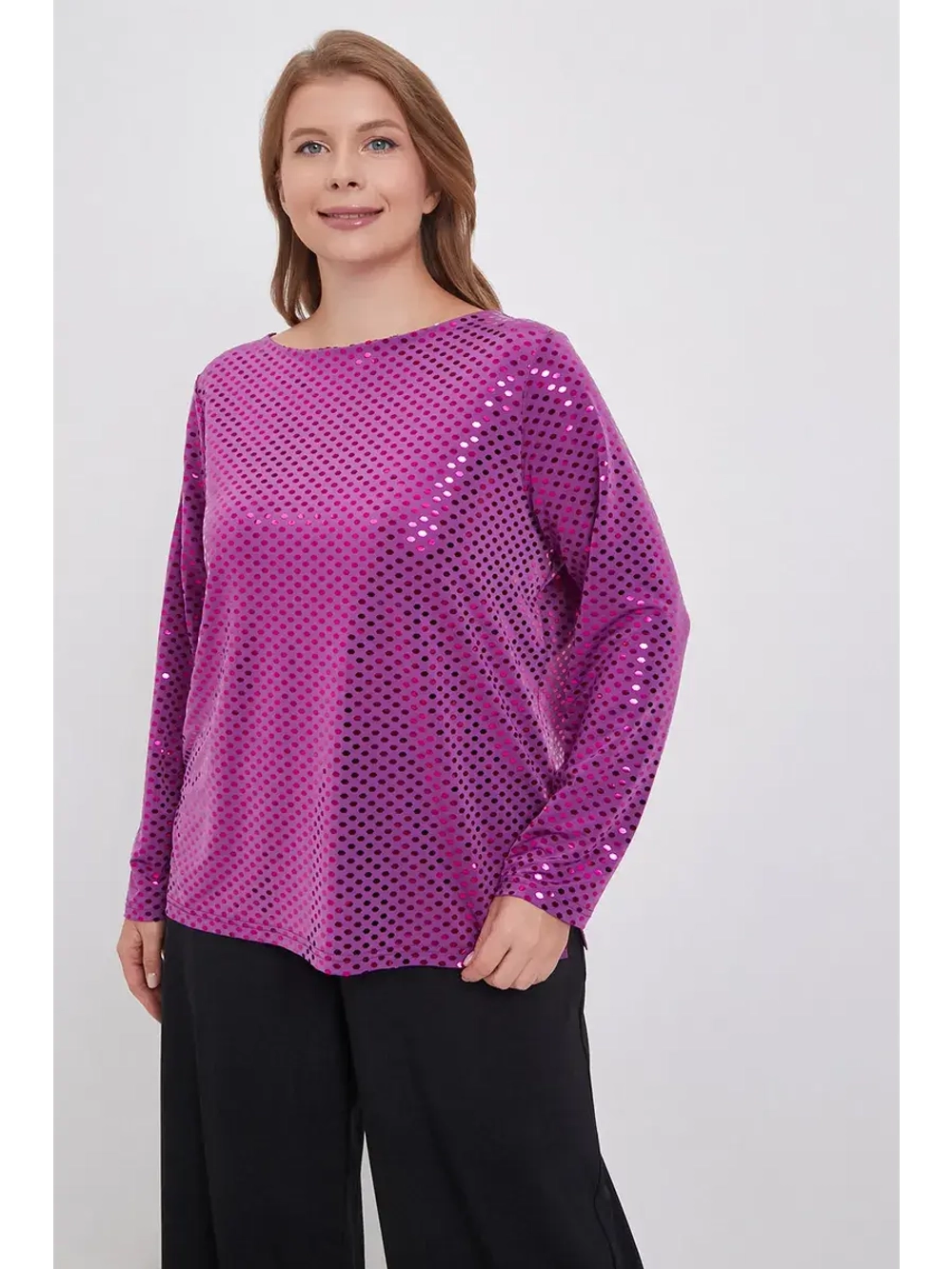 Блузка нарядная с пайетками