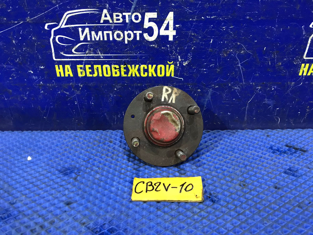 Ступица задняя правая MITSUBISHI LIBERO 1999